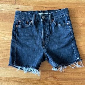 Levi Wedgie Straight Cut-Off Shorts